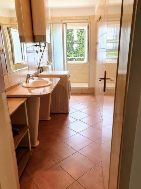 Гостиница Apartment Kate  Омиш